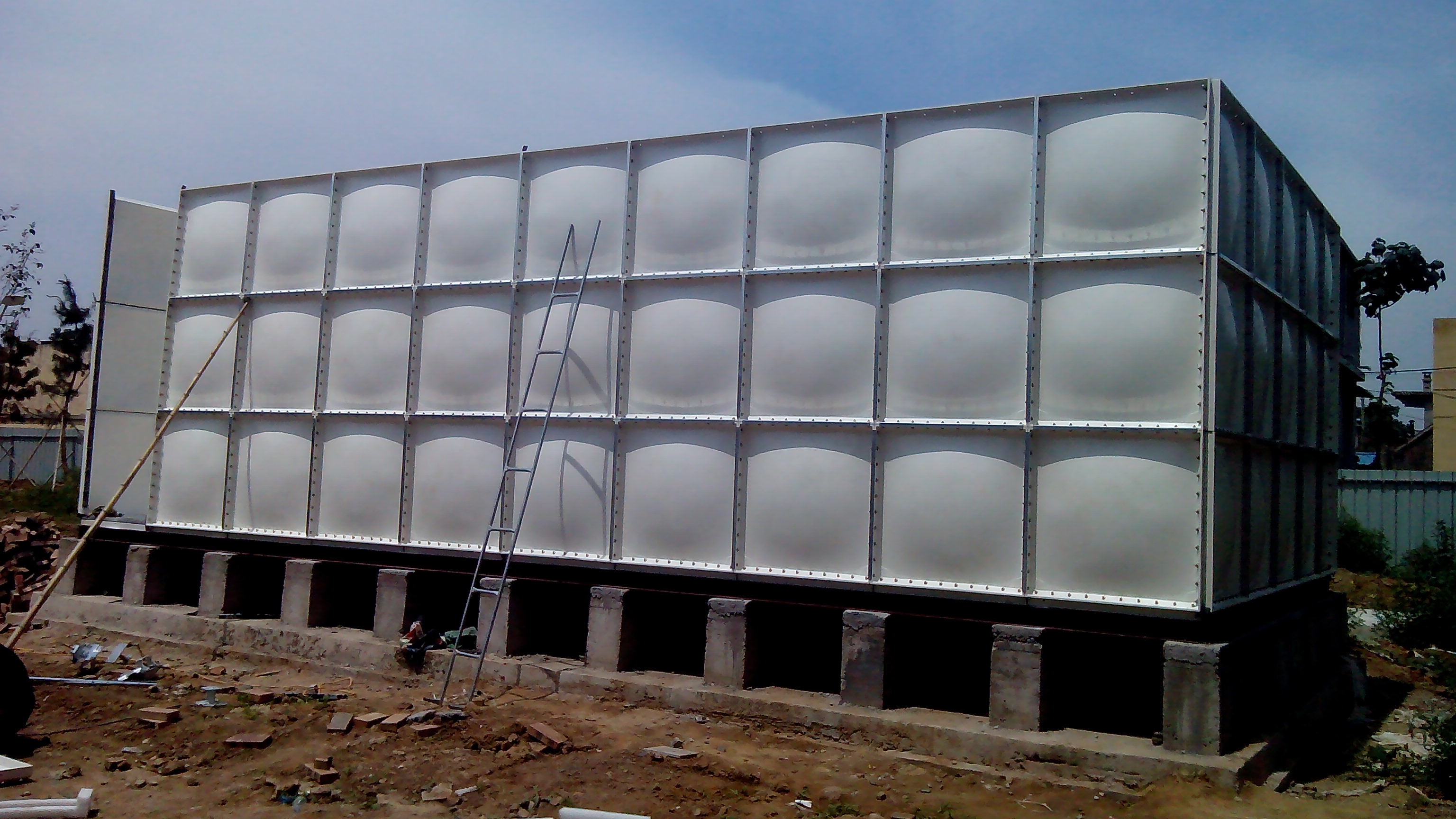 薇山150吨（立方）玻璃钢水箱 性能、应用与选型指南